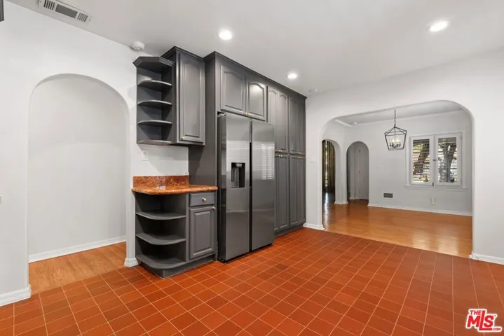 2030 Kelton Avenue, Los Angeles, California 90025
