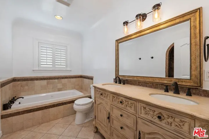 2030 Kelton Avenue, Los Angeles, California 90025