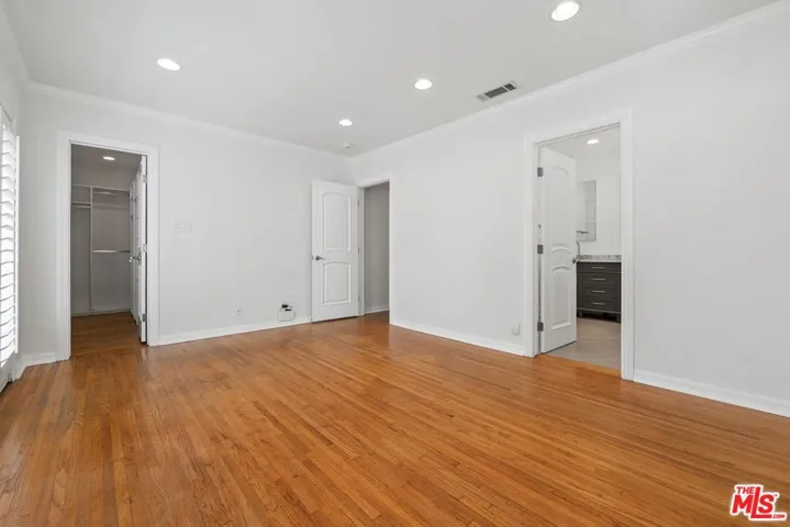 2030 Kelton Avenue, Los Angeles, California 90025