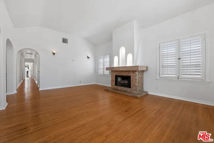 2030 Kelton Avenue, Los Angeles, California 90025