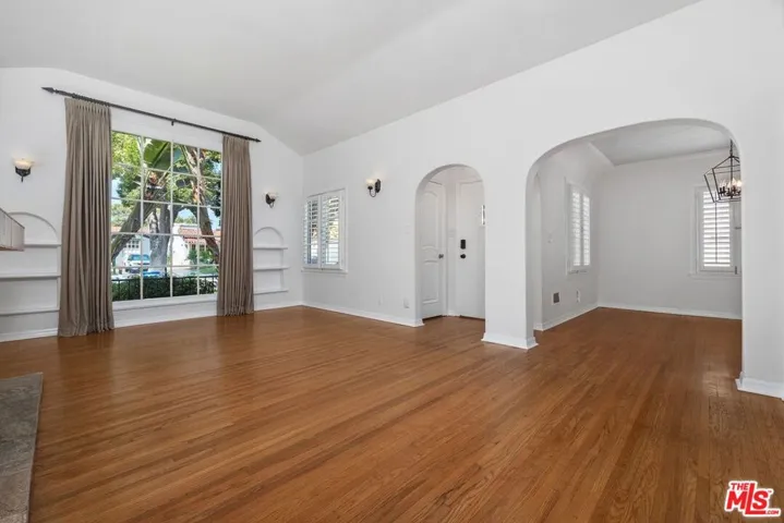 2030 Kelton Avenue, Los Angeles, California 90025