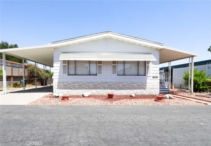 1525 Oakland Avenue W 31, Hemet, California 92543