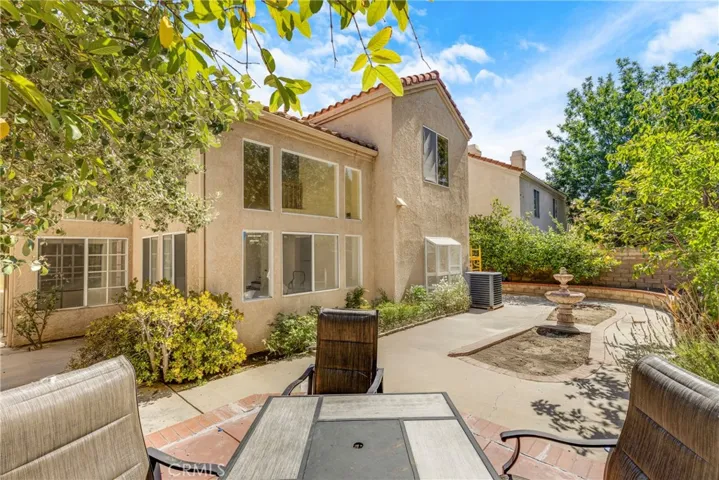 23234 Valerio, West Hills, California 91307