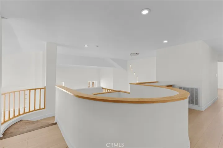 23234 Valerio, West Hills, California 91307