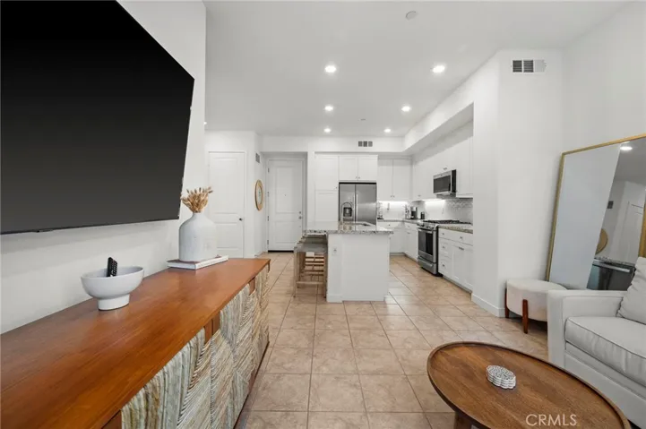 27410 Merlin Place 203, Valencia, California 91381