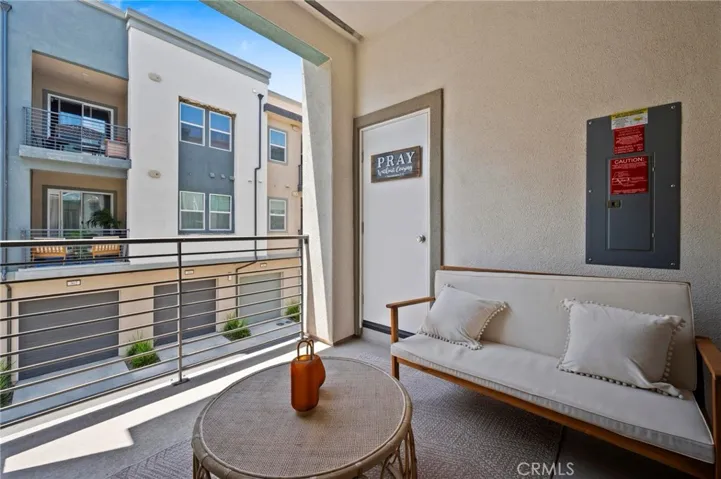 27410 Merlin Place 203, Valencia, California 91381
