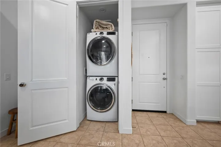 27410 Merlin Place 203, Valencia, California 91381