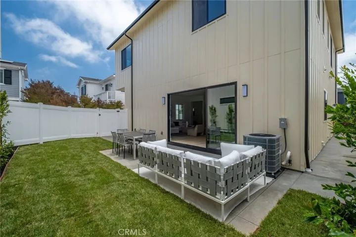 2307 Huntington Ln A, Redondo Beach, California 90278