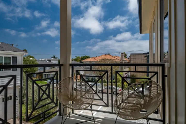 2307 Huntington Ln A, Redondo Beach, California 90278