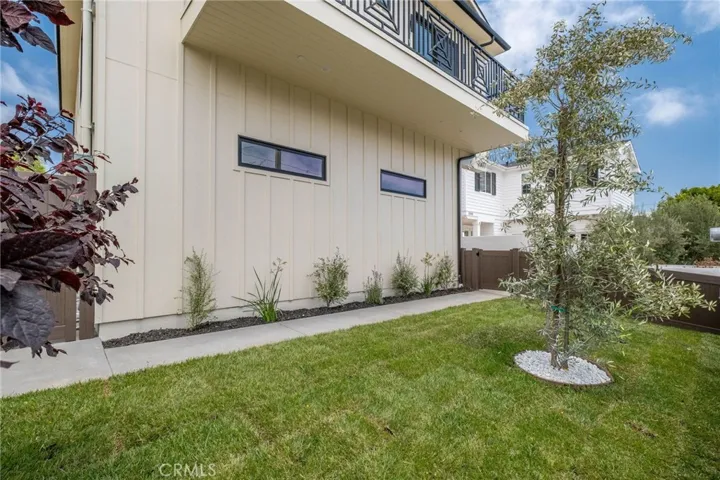 Unit A - Front Yard