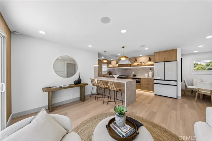 6272 Chinook, Westminster, California 92683