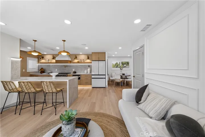 6272 Chinook, Westminster, California 92683
