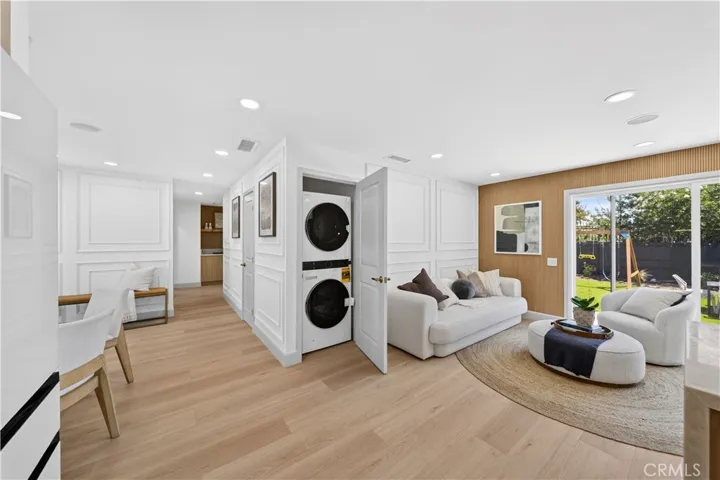 6272 Chinook, Westminster, California 92683