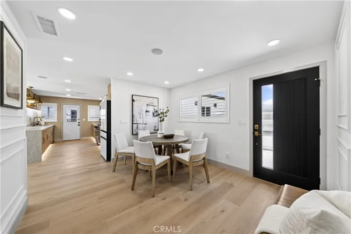 6272 Chinook, Westminster, California 92683
