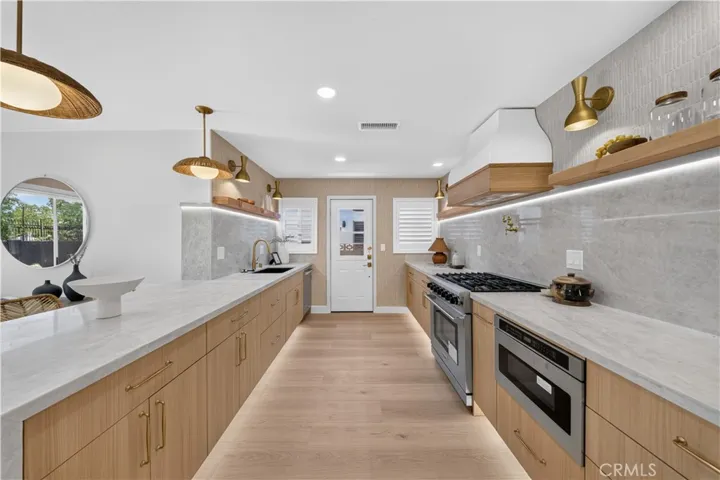 6272 Chinook, Westminster, California 92683