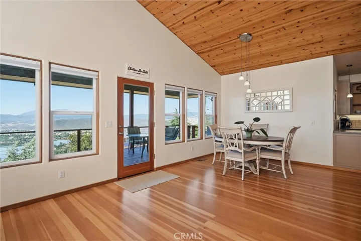 16542 Crescent Court, Hidden Valley Lake, California 95467