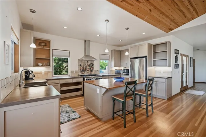 16542 Crescent Court, Hidden Valley Lake, California 95467