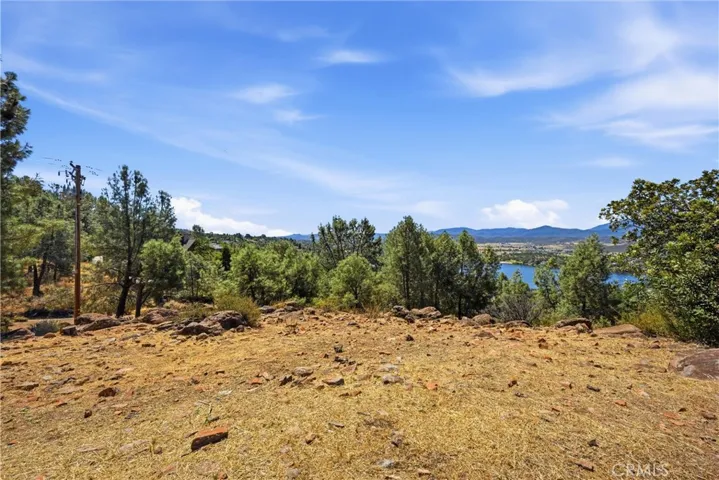 16542 Crescent Court, Hidden Valley Lake, California 95467