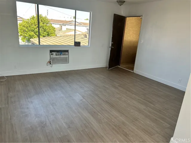 7303 Exeter 212, Paramount, California 90723