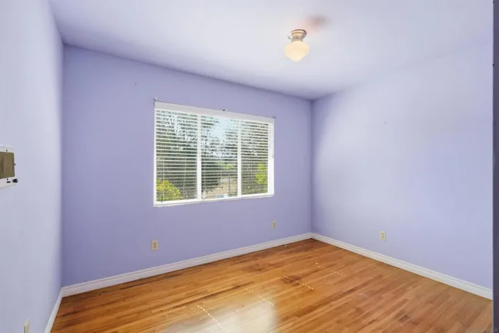 916 Country Club, Escondido, California 92029