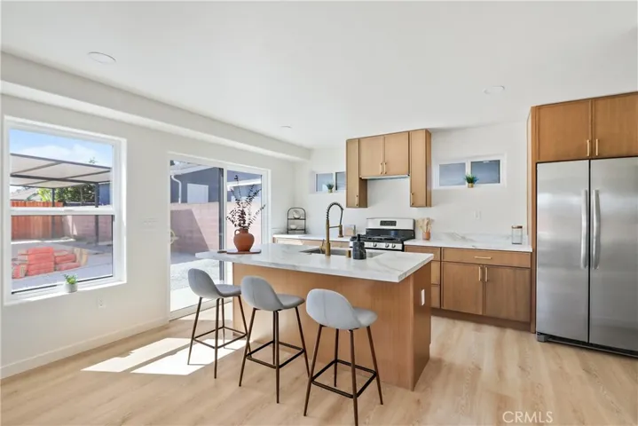 1614 W 214 1/2, Torrance, California 90501