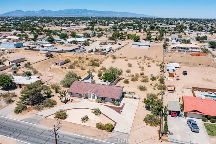 10658 9th Avenue, Hesperia, California 92345