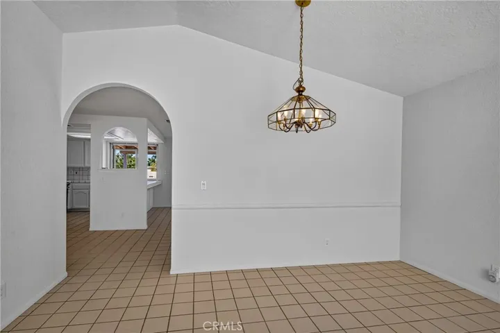 10658 9th Avenue, Hesperia, California 92345
