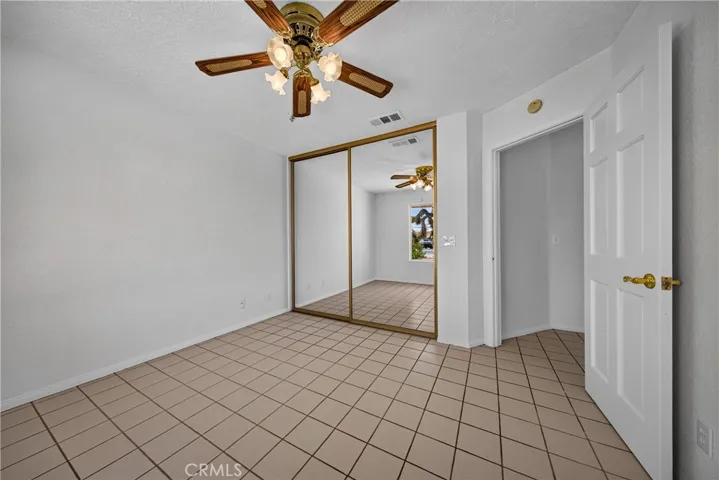 10658 9th Avenue, Hesperia, California 92345
