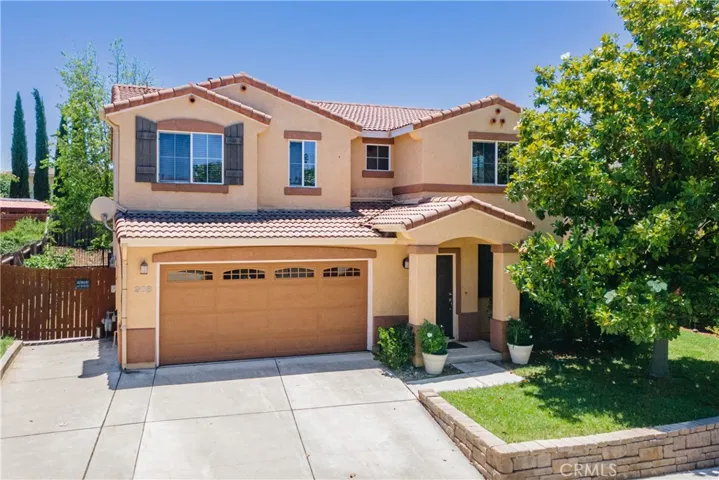 Welcome home to 908 Larable Court!