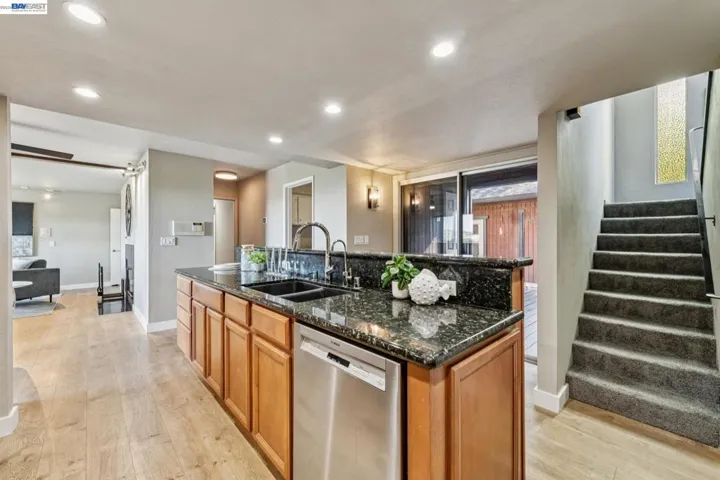 15 Surmont Ct, Lafayette, California 94549