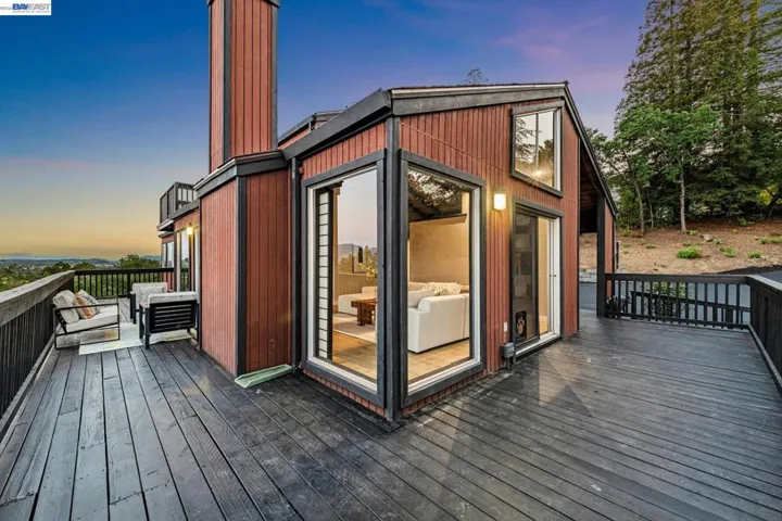 15 Surmont Ct, Lafayette, California 94549