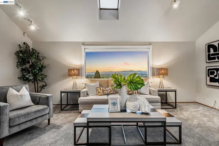 15 Surmont Ct, Lafayette, California 94549
