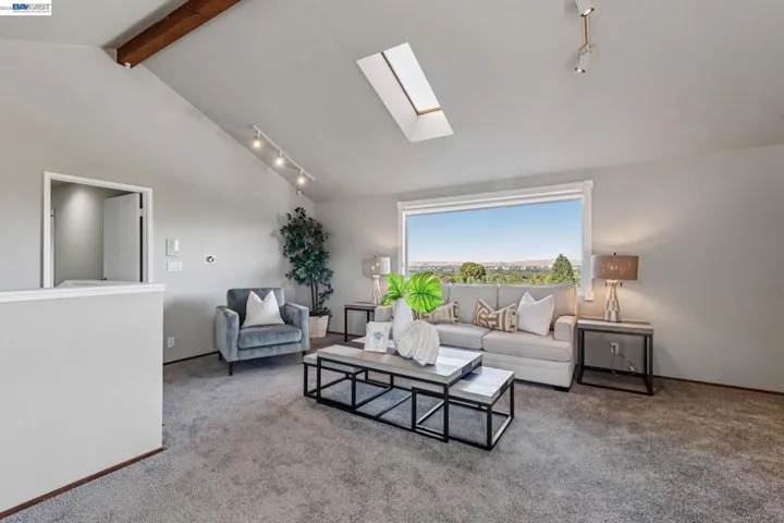 15 Surmont Ct, Lafayette, California 94549