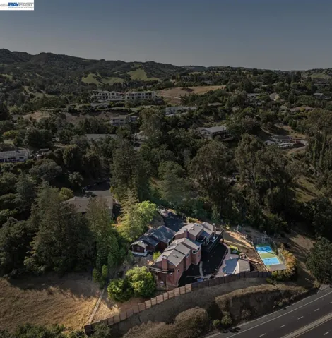 15 Surmont Ct, Lafayette, California 94549