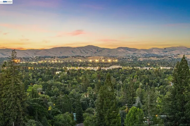 15 Surmont Ct, Lafayette, California 94549