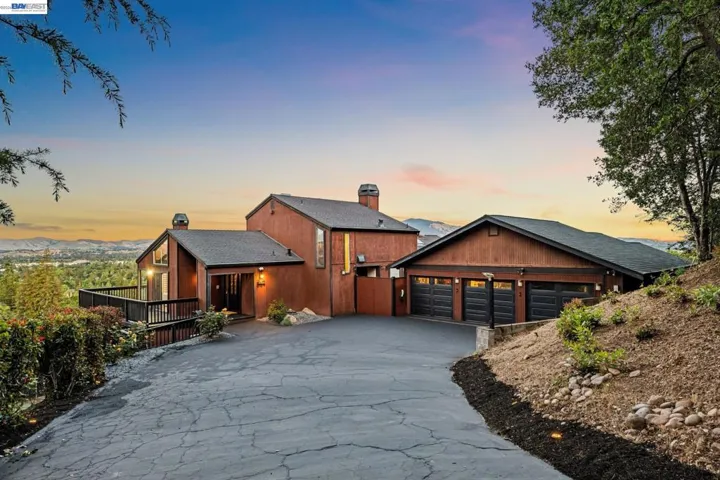 15 Surmont Ct, Lafayette, California 94549