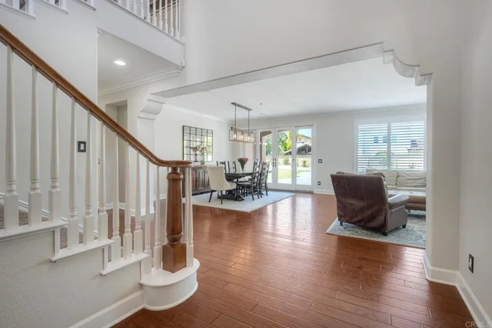 7438 Los Brazos, San Diego, California 92127