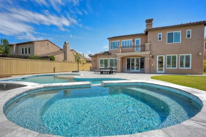 7438 Los Brazos, San Diego, California 92127