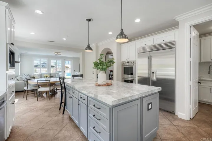 7438 Los Brazos, San Diego, California 92127