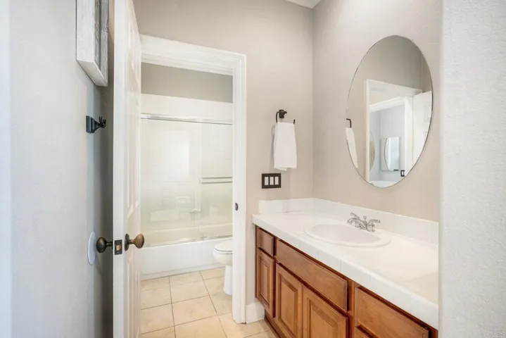 7438 Los Brazos, San Diego, California 92127