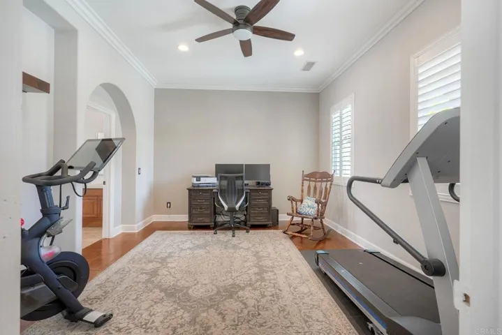 7438 Los Brazos, San Diego, California 92127