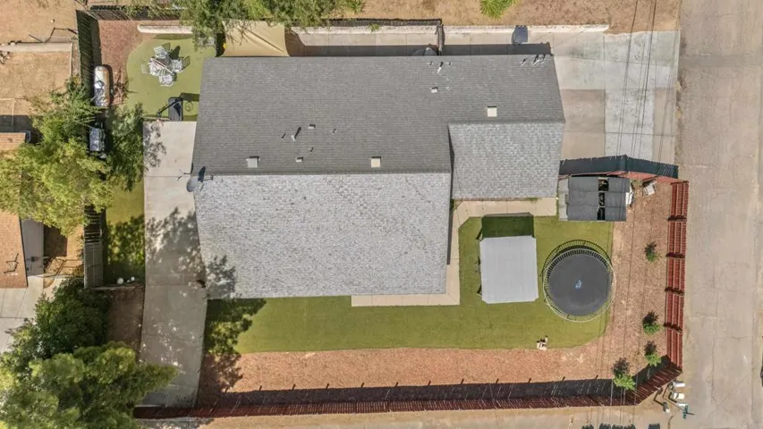 722 8th Street, Ramona, California 92065