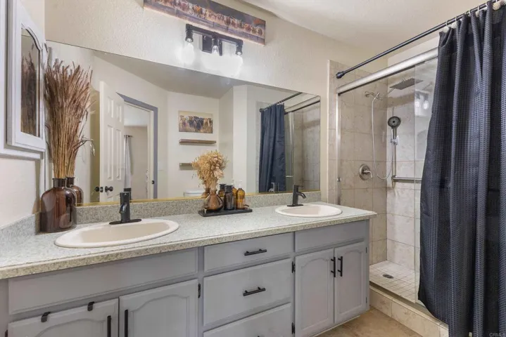 722 8th Street, Ramona, California 92065