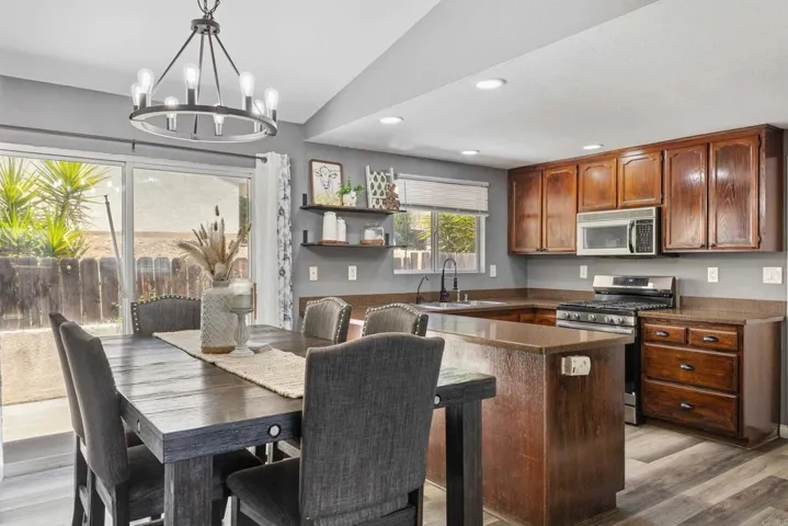 722 8th Street, Ramona, California 92065