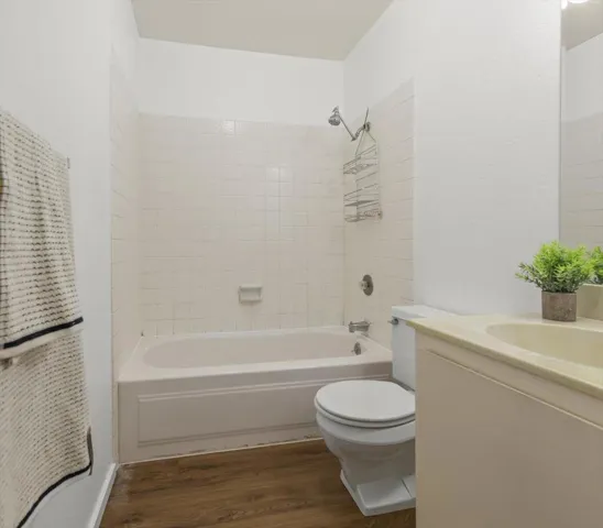 1970 Pomar Way, Walnut Creek, California 94598