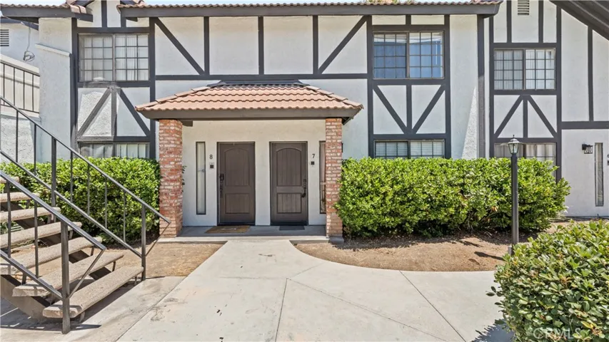 1013 W Linden 7, Riverside, California 92507