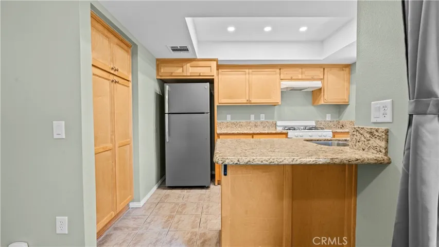 1013 W Linden 7, Riverside, California 92507