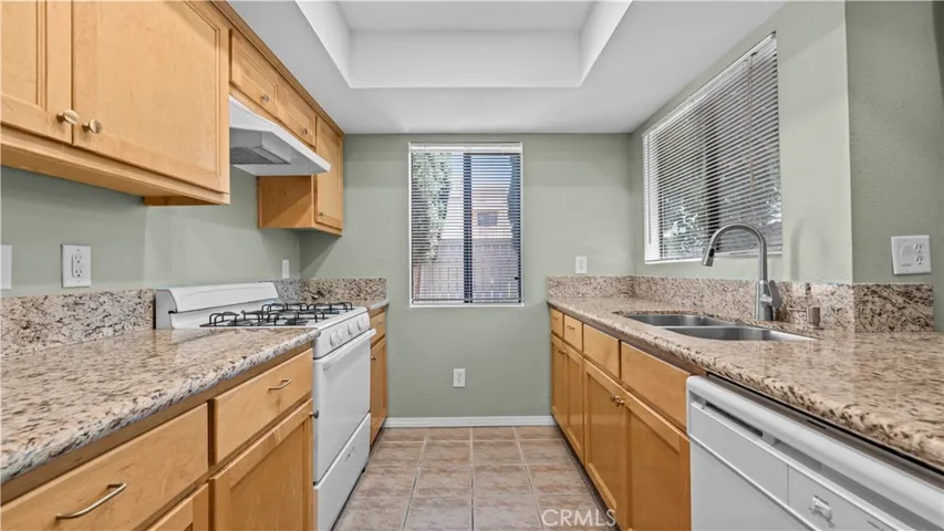 1013 W Linden 7, Riverside, California 92507