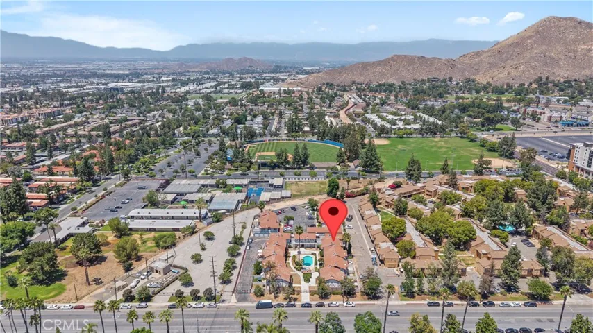 1013 W Linden 7, Riverside, California 92507