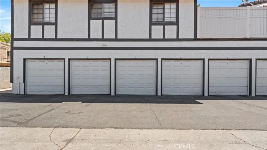 1013 W Linden 7, Riverside, California 92507